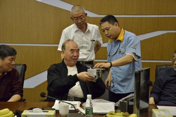 福鹿会F6召开专家照拂团座谈会