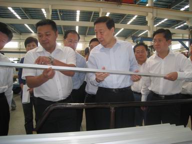 江苏省省长来我公司视察工作