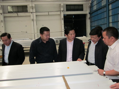 “五一”节，沛县县长等辅导到我福鹿会F6江苏分厂慰问一线员工