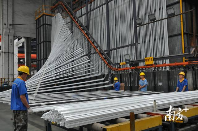 福鹿会F6集团出产车间