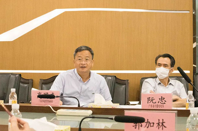 省市监局辅导光临福鹿会F6铝材集团,对2021年的能源计量审查工作进行回访