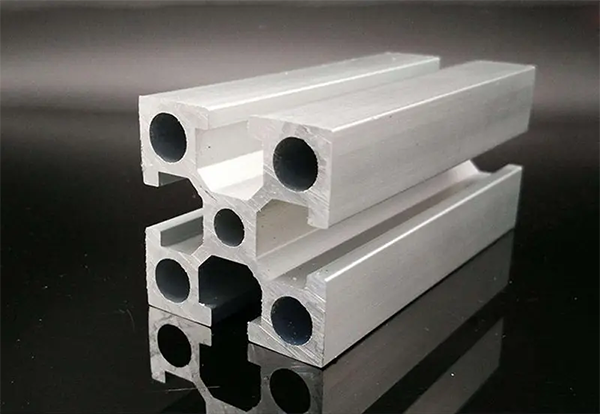 厂家在加工铝材时应该把稳什么?