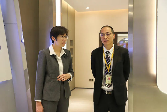 江门市市场监督治理局一行光临福鹿会F6集团观摩互换