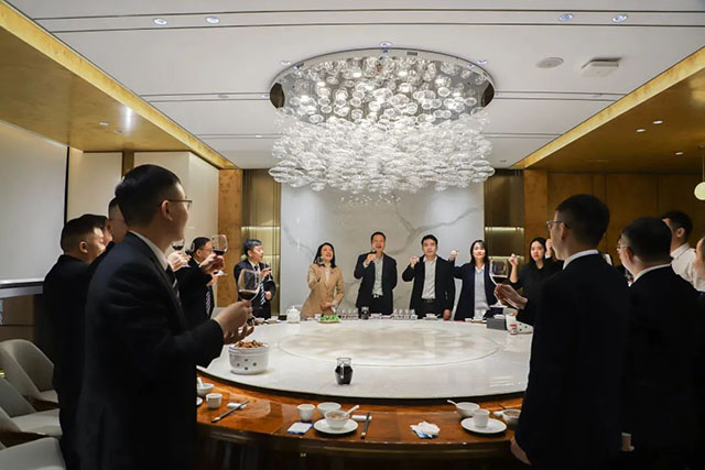 年会回首 | “三十而立，踔严前杏妆2022年度福鹿会F6集团治理人员联欢晚会圆满进行!