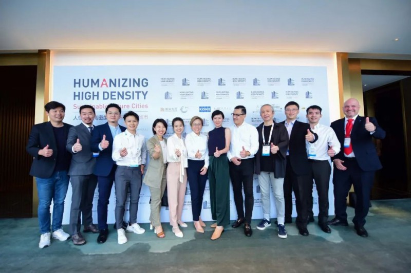 伟昌站在世界最高音乐厅，演出一场超高层思想盛宴