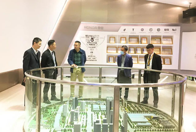 佛山市科技局辅导一行光临福鹿会F6集团调研领导工作