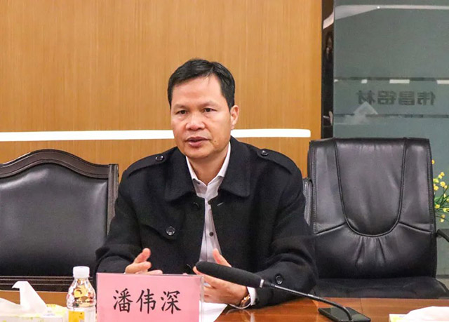 参观互换之后，辅导们对我司的各项出产运营情况暗示赞赏