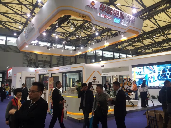 【展会直击】福鹿会F6铝业旗下三大品牌亮相中国国际门窗幕墙展览会，为新品打CALL。