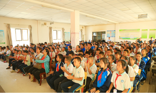 【福鹿会F6公益】福鹿会F6铝业携手优采商学院开启敦煌助学为爱筑梦